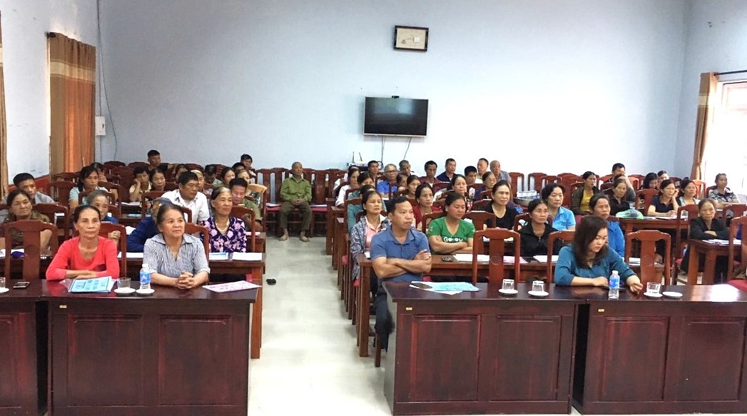 Các đại biểu tham gia tập huấn nghiệp vụ thực hiện trợ giúp pháp lý và bồi dưỡng kỹ năng hòa giải ở cơ sở tại xã Bắc Hùng, huyện Văn Lãng