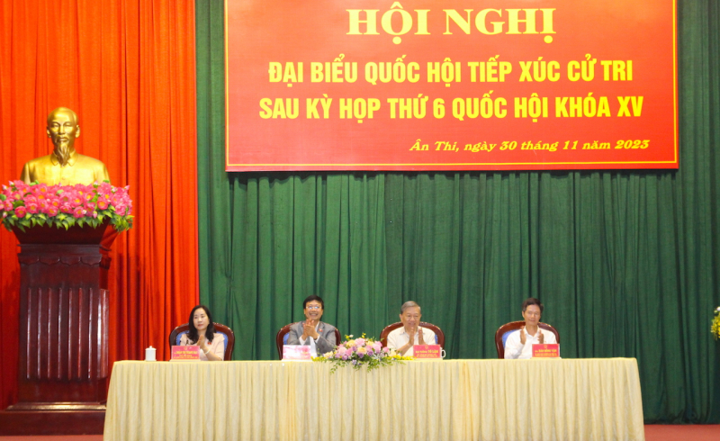 Kịp thời chuyển tải thông tin của Quốc hội đến với cử tri huyện Ân Thi, Hưng Yên -0